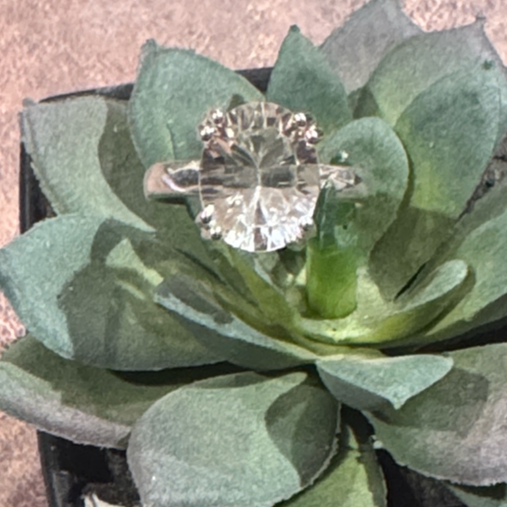 Round Silver Cz Solitaire Ring - image 4